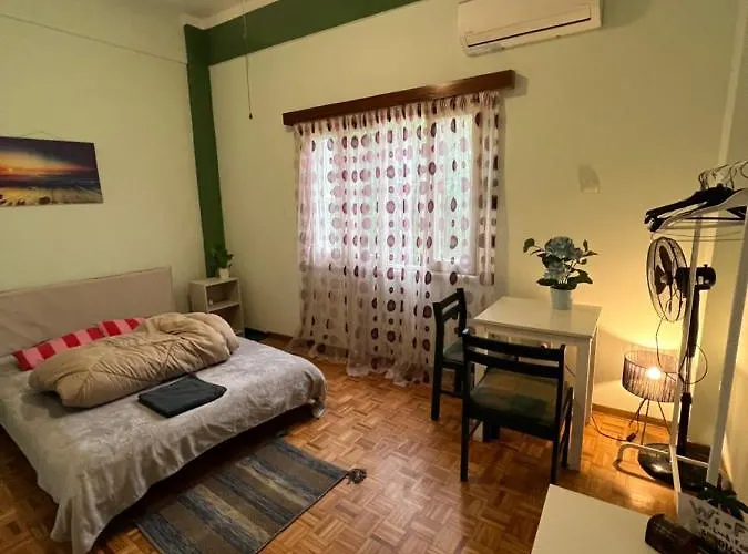 Past Or Tail Quarto em Acomodações Particulares Larnaca