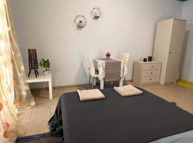 Past Or Tail בית אירוח *