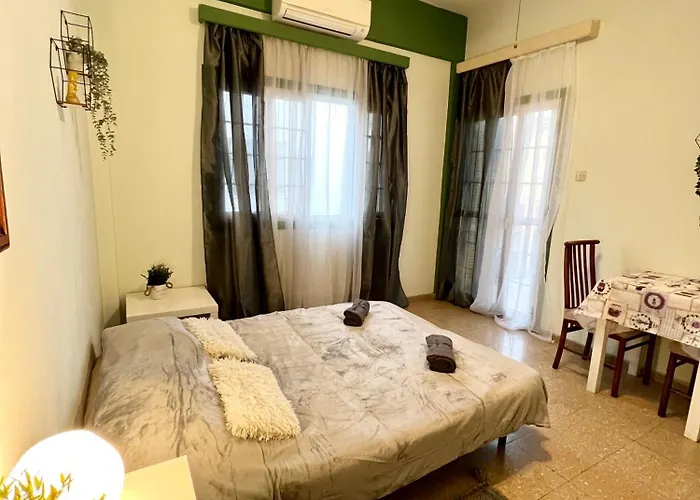 בית אירוח Past Or Tail לרנקה